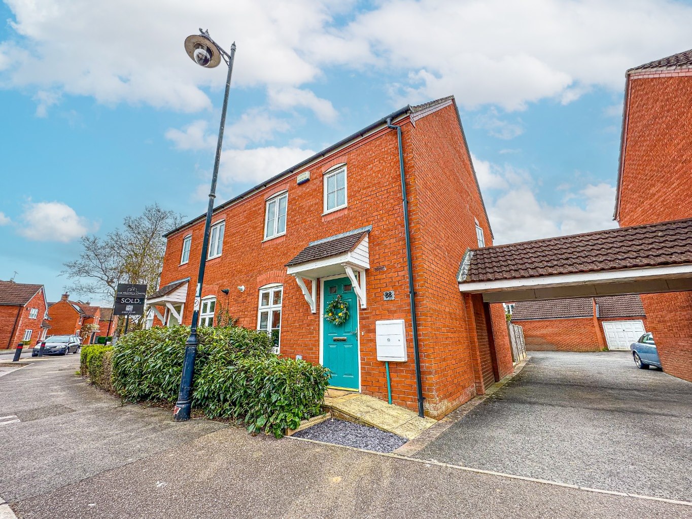 3 bedroom House (unspecified) Under Offer