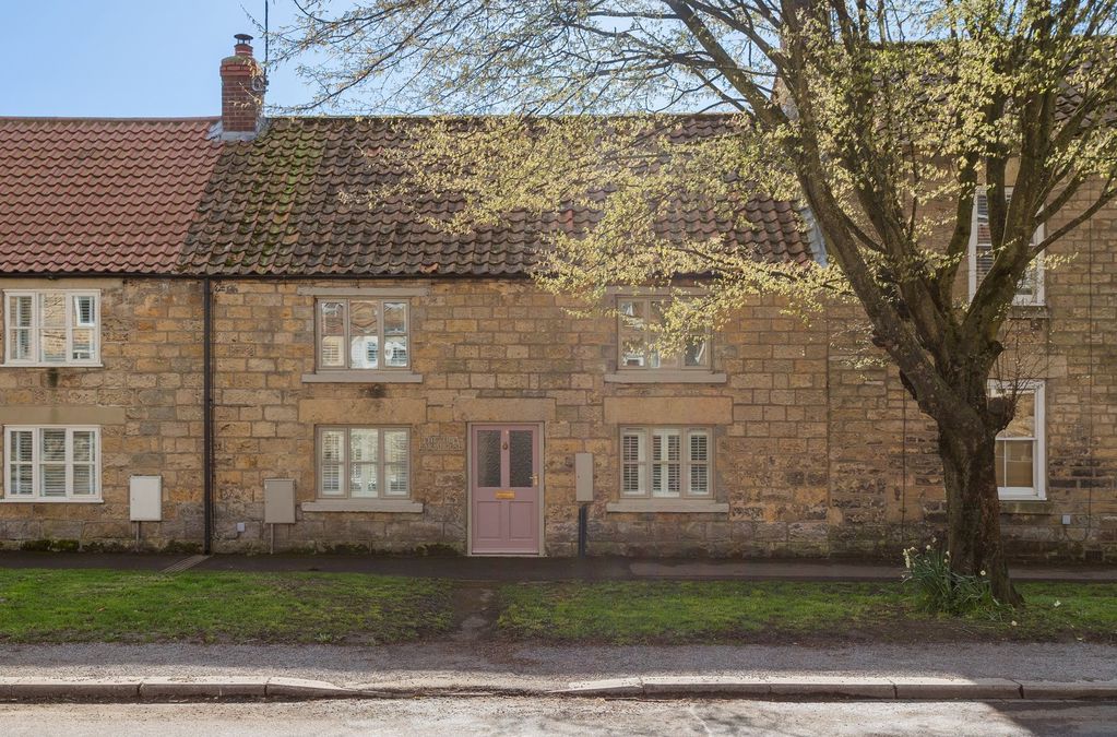 4 bedroom Cottage Under Offer