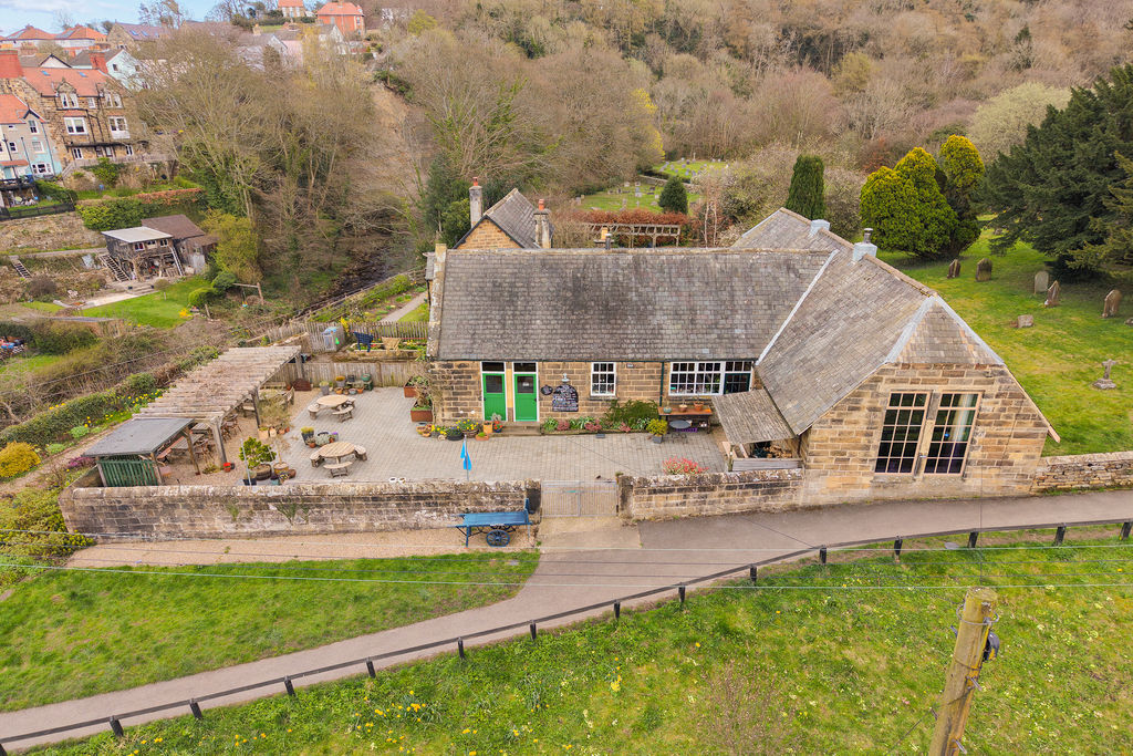 2 bedroom Property For Sale