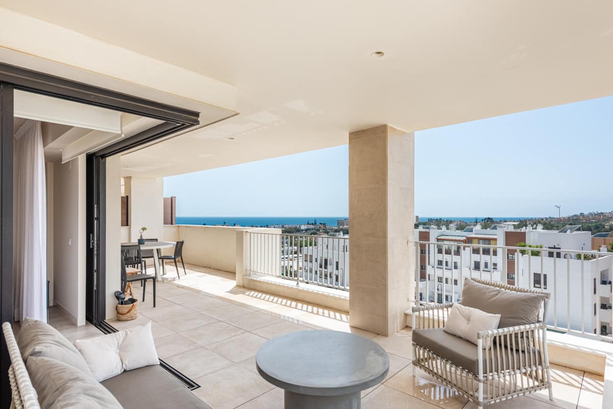 4 bedroom Apartment For Sale