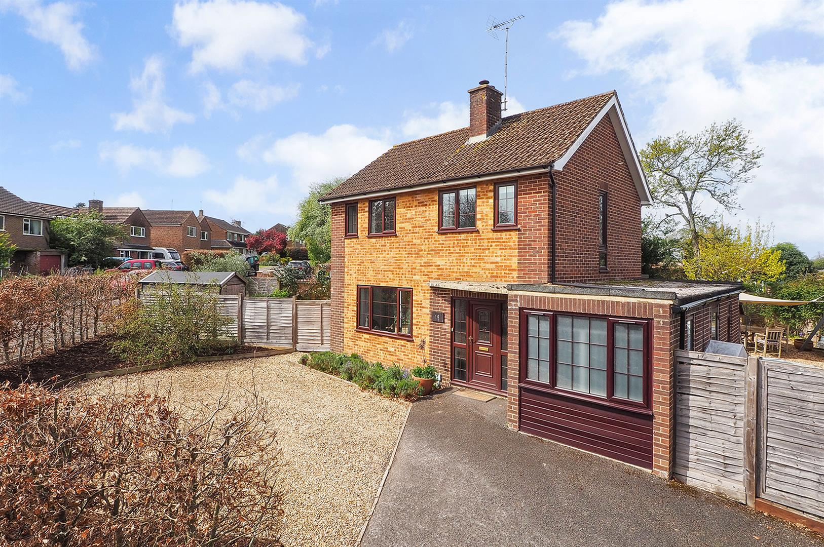 3 bedroom Detached house For Sale