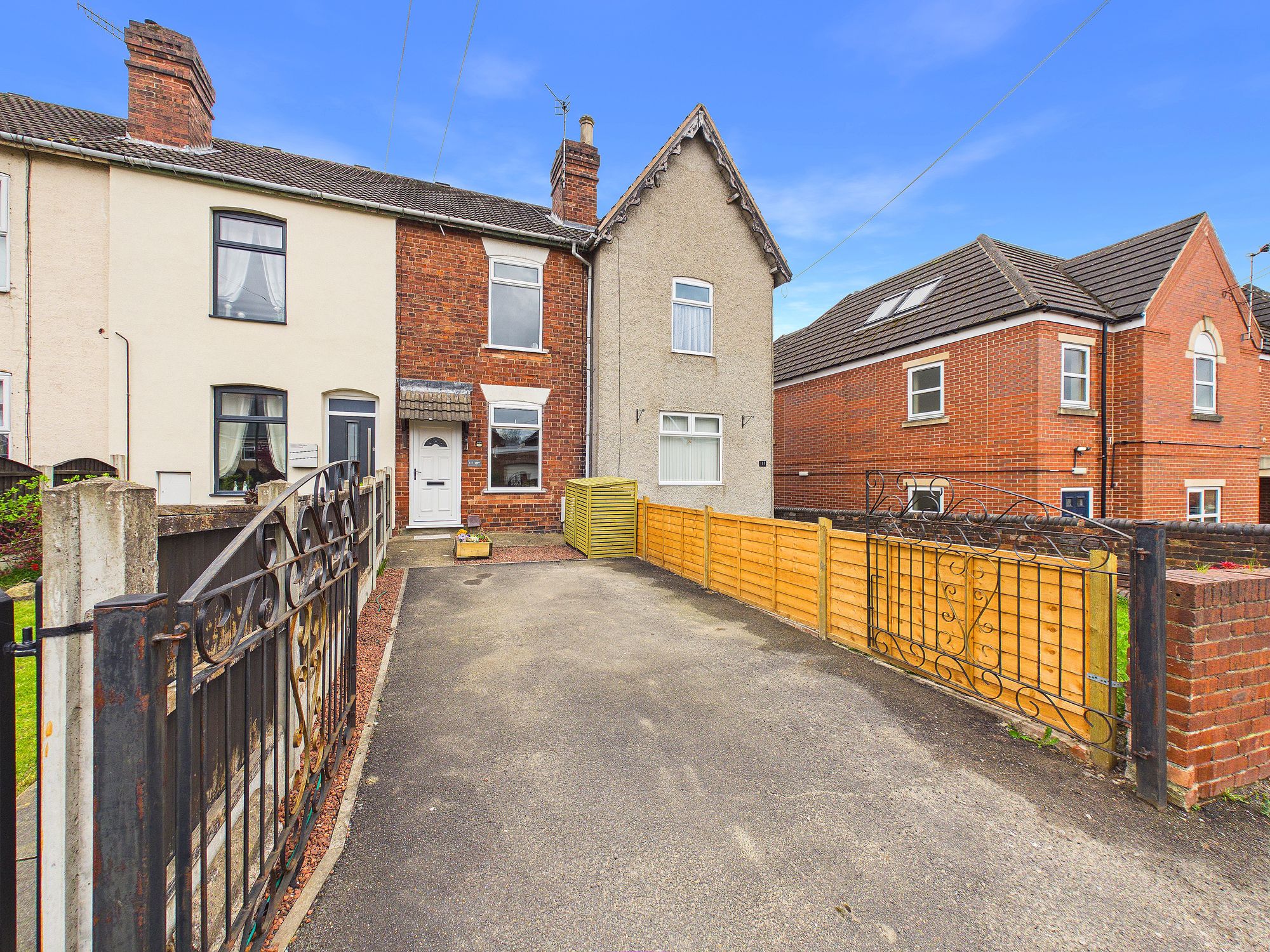 2 bedroom Terraced House Under Offer