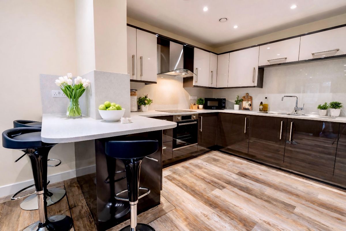 3 bedroom Apartment To Let