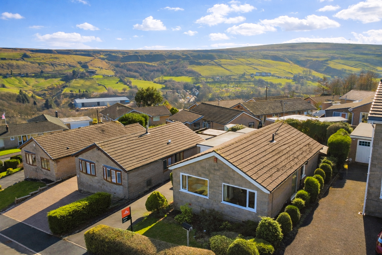 3 bedroom Detached bungalow For Sale