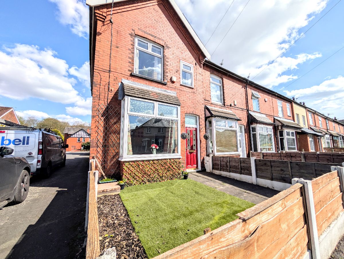 2 bedroom Terraced House Under Offer