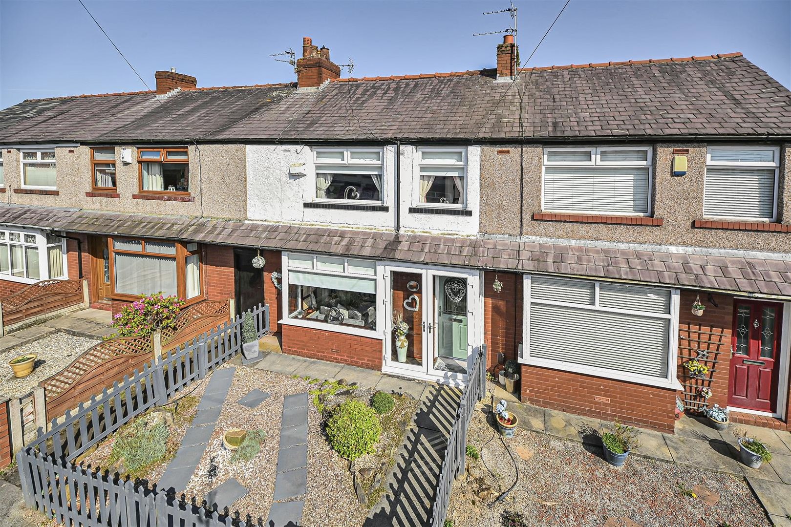 3 bedroom House (unspecified) Under Offer
