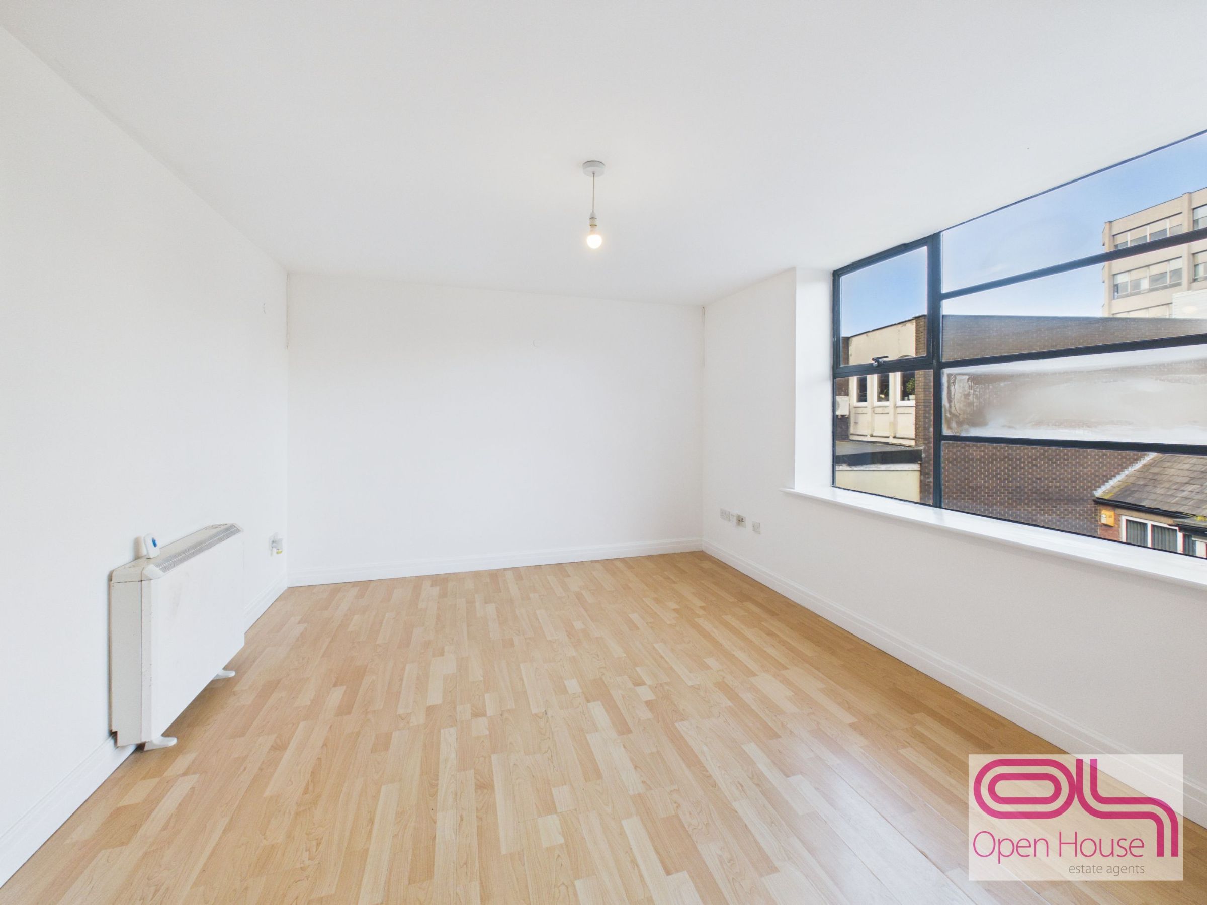1 bedroom Flat For Sale