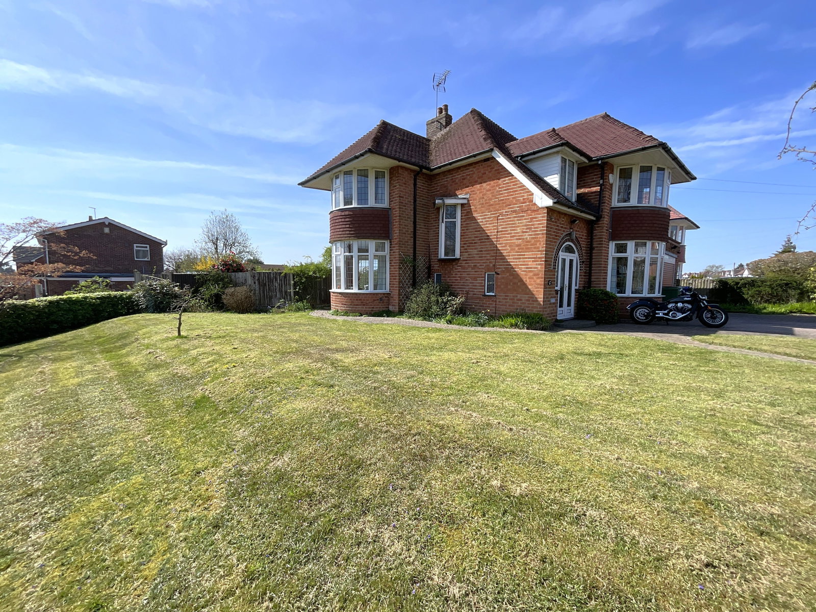 4 bedroom Detached house Under Offer