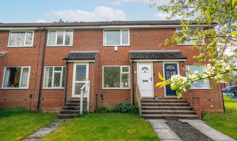 2 bedroom Terraced House Under Offer