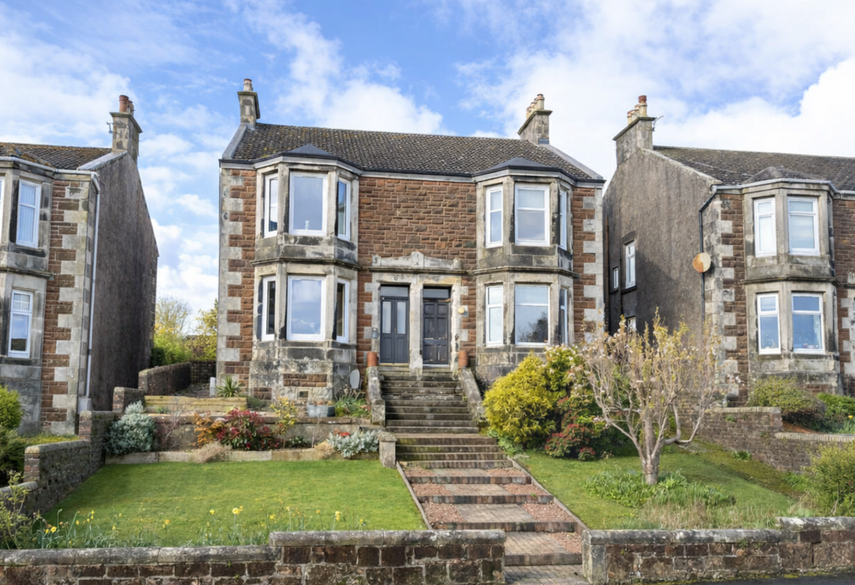 2 bedroom Property Under Offer