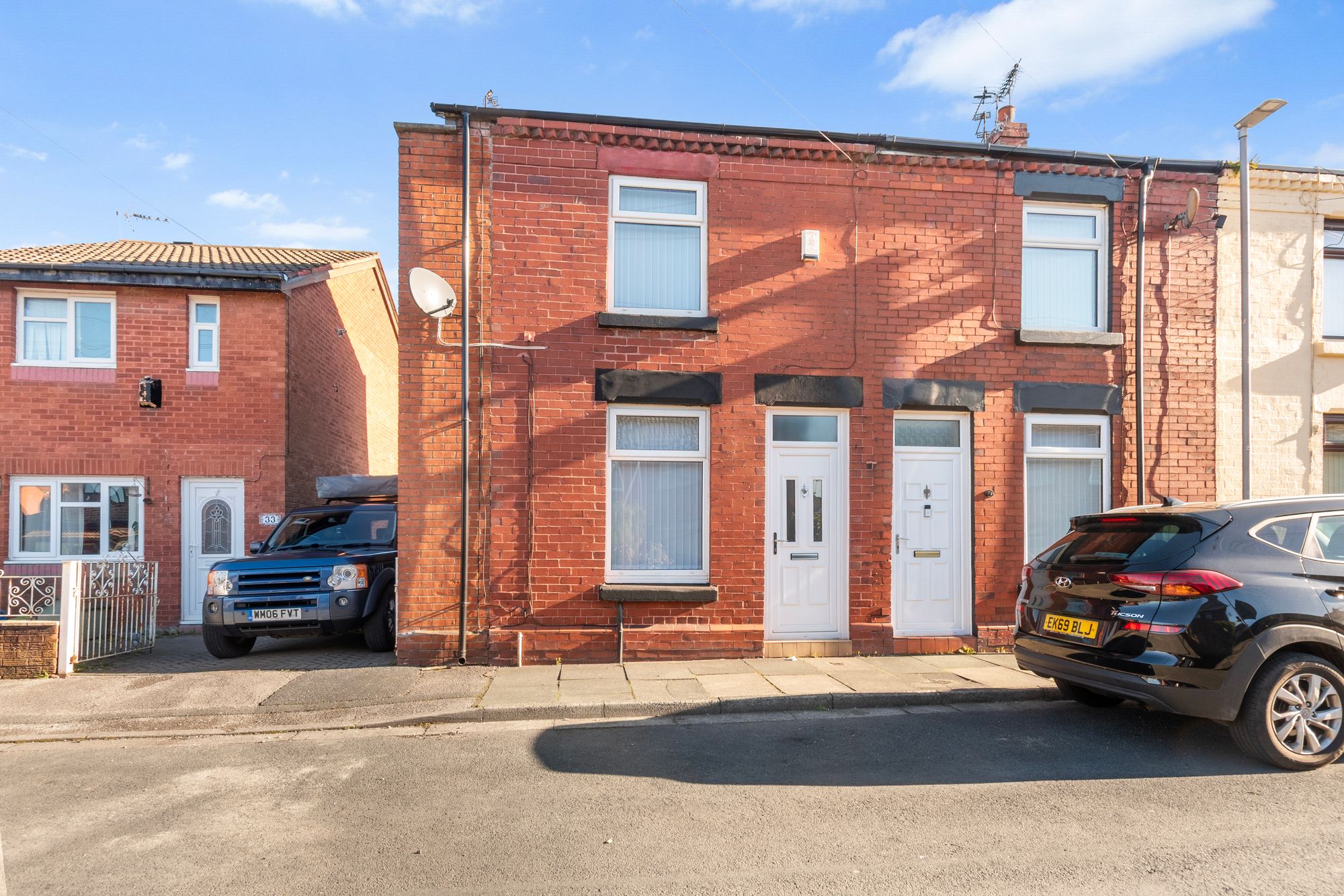 2 bedroom Terraced House Under Offer
