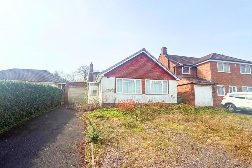 2 bedroom Detached bungalow Under Offer