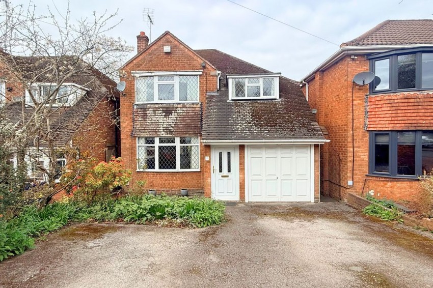 3 bedroom Detached house Under Offer