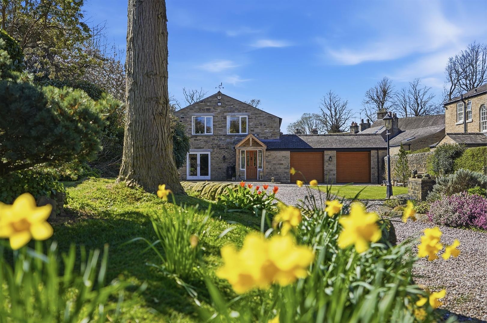 4 bedroom Detached house Under Offer