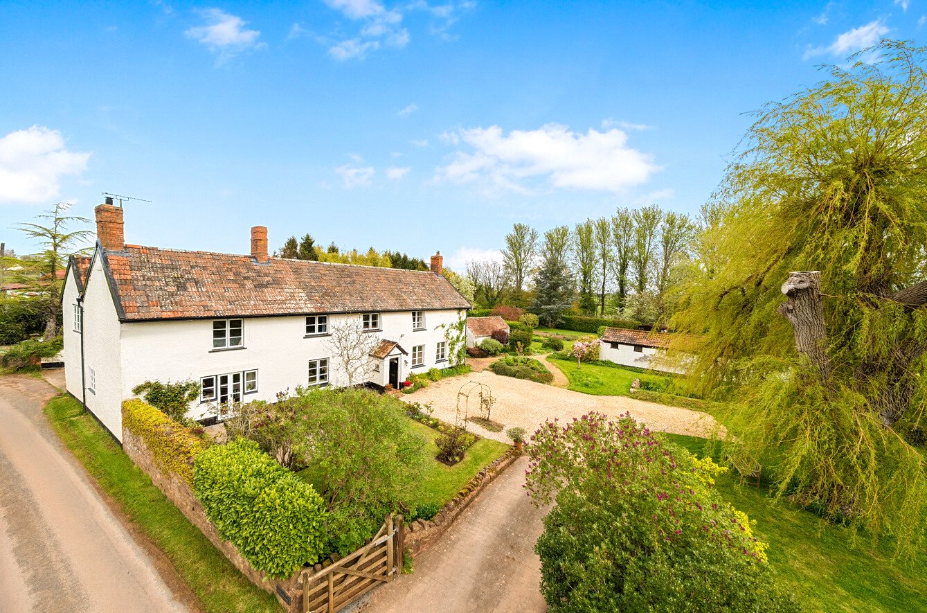 6 bedroom Detached house For Sale