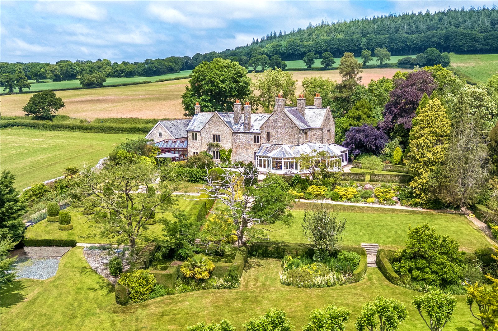 6 bedroom House (unspecified) For Sale