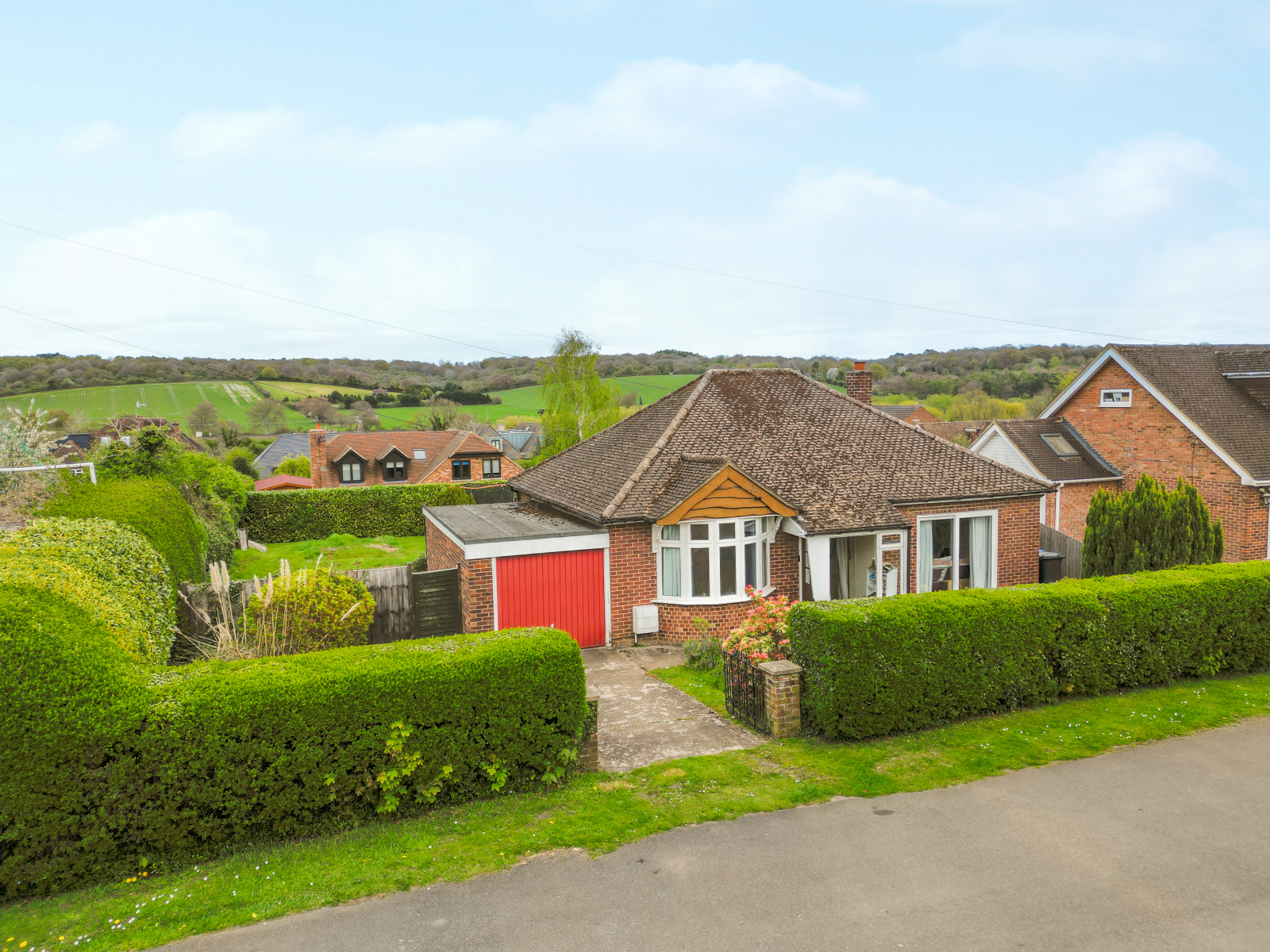 3 bedroom Detached bungalow Under Offer