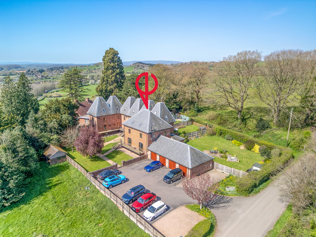 5 bedroom House (unspecified) For Sale