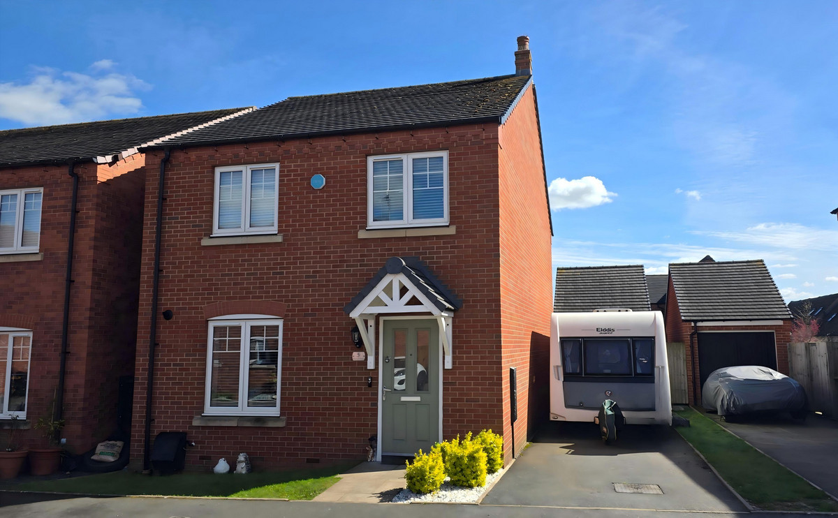 4 bedroom House (unspecified) For Sale