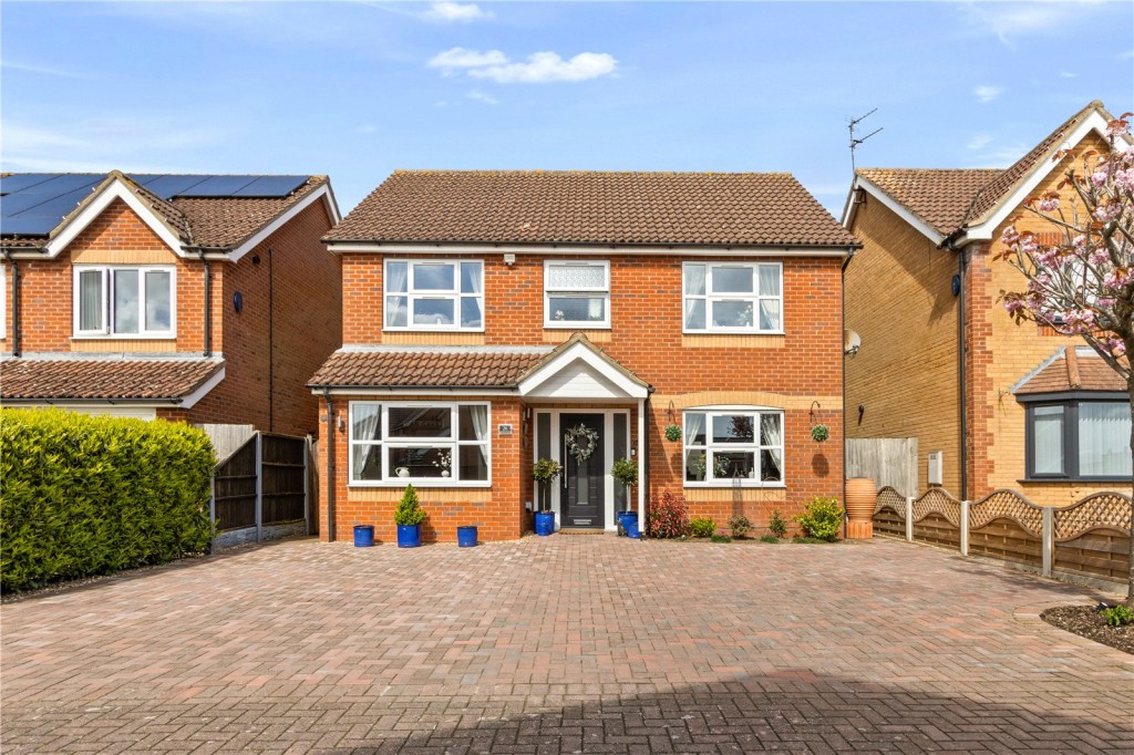 4 bedroom Detached house Under Offer