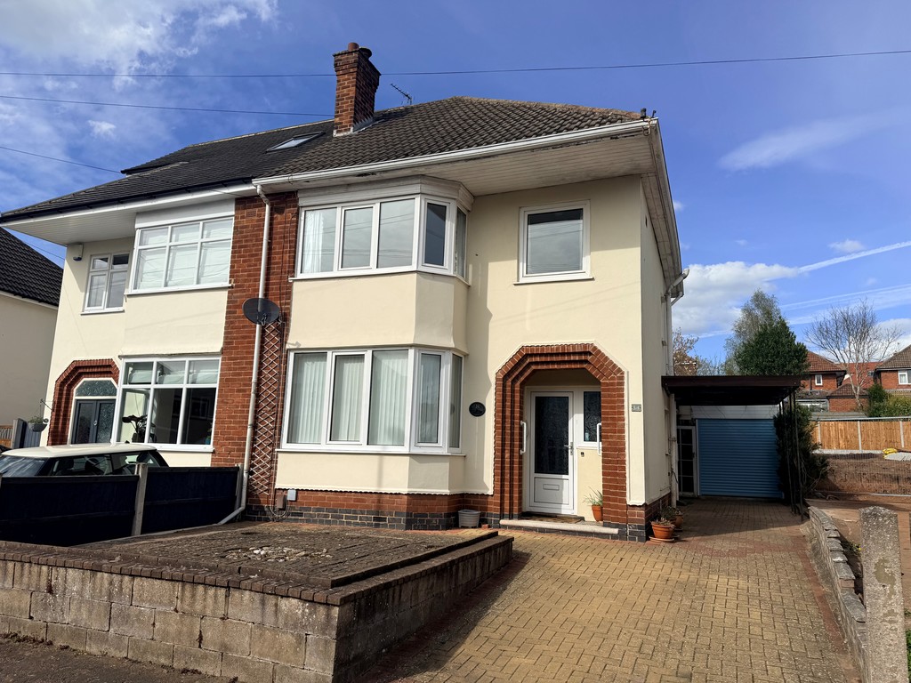 3 bedroom Semi-detached house For Sale