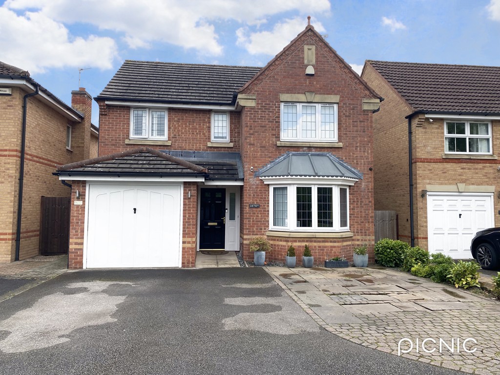4 bedroom Detached house For Sale