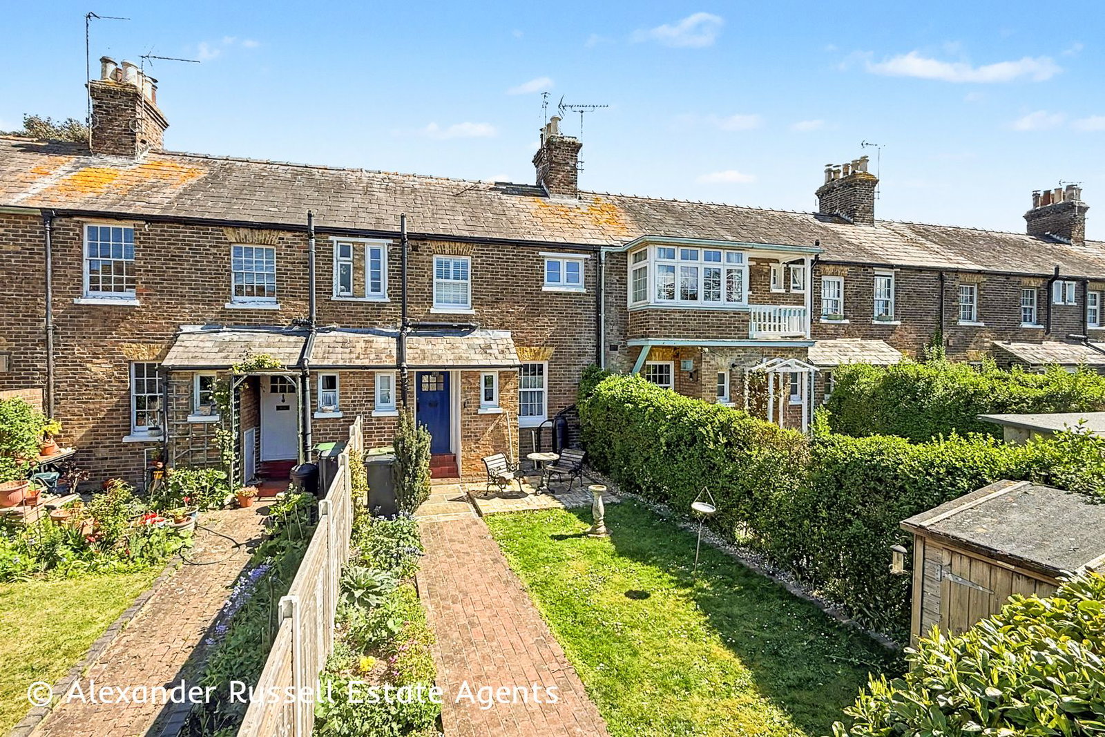 3 bedroom Terraced House Under Offer