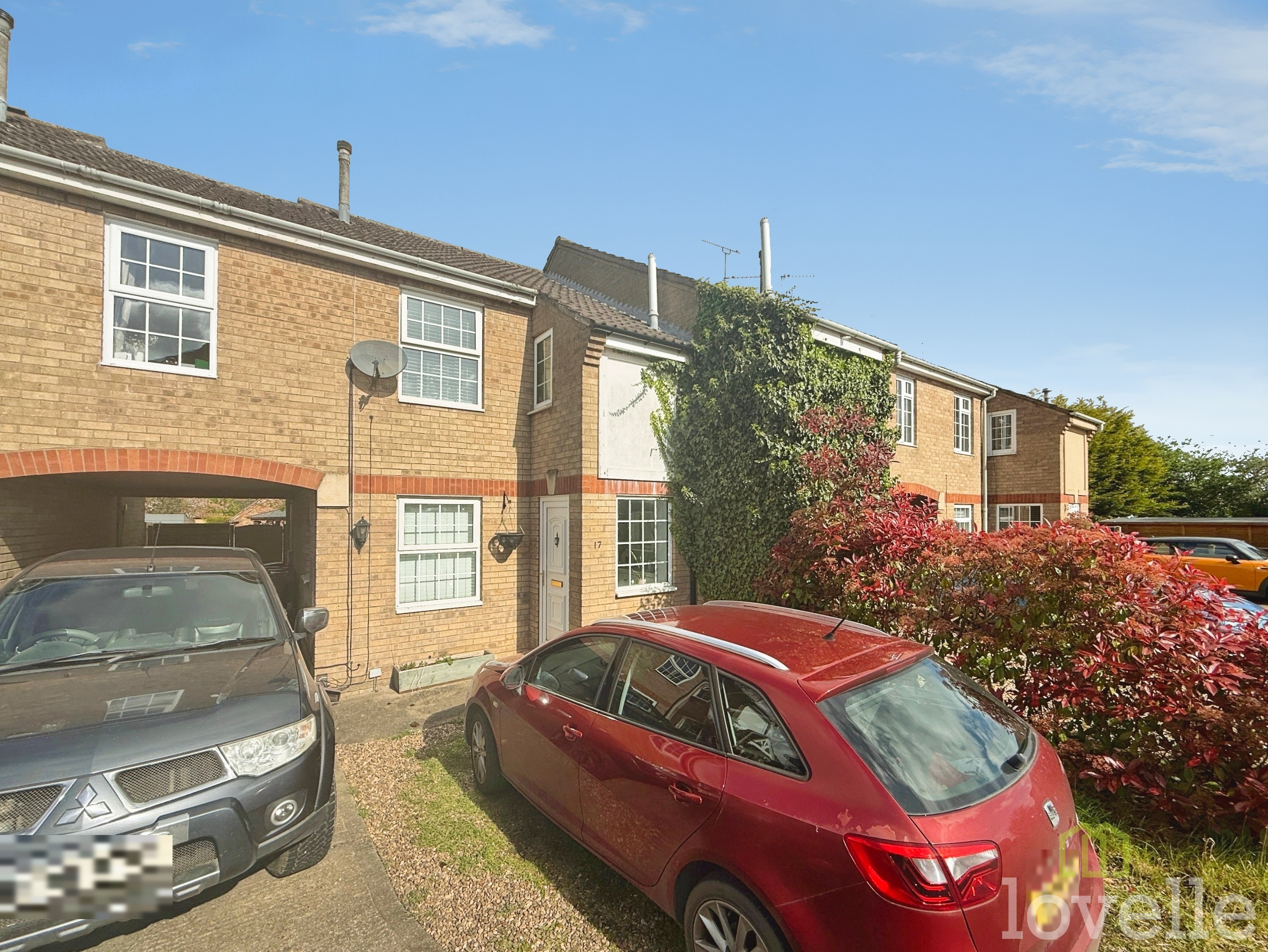 2 bedroom Terraced House Under Offer