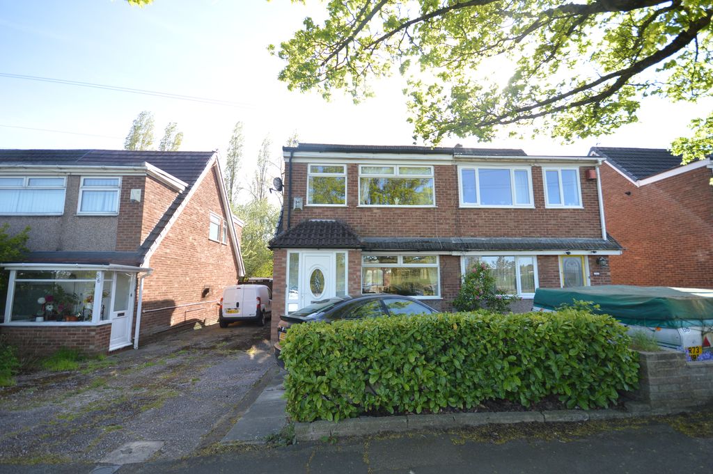 3 bedroom Link detached house For Sale