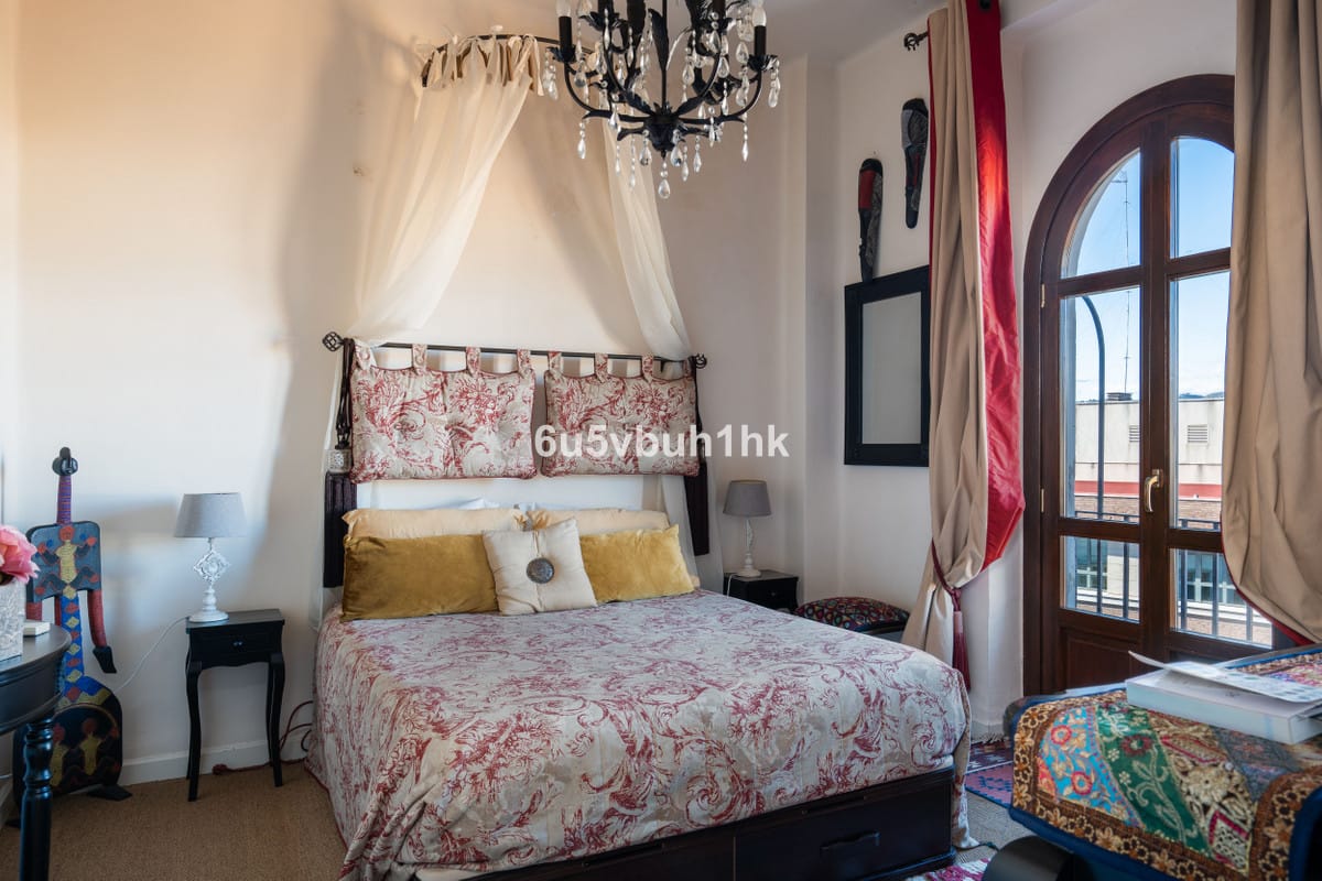 3 bedroom Apartment For Sale