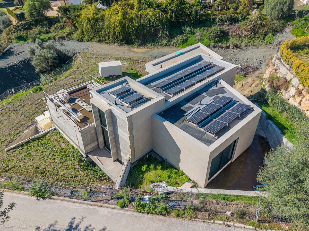 5 bedroom Villa For Sale