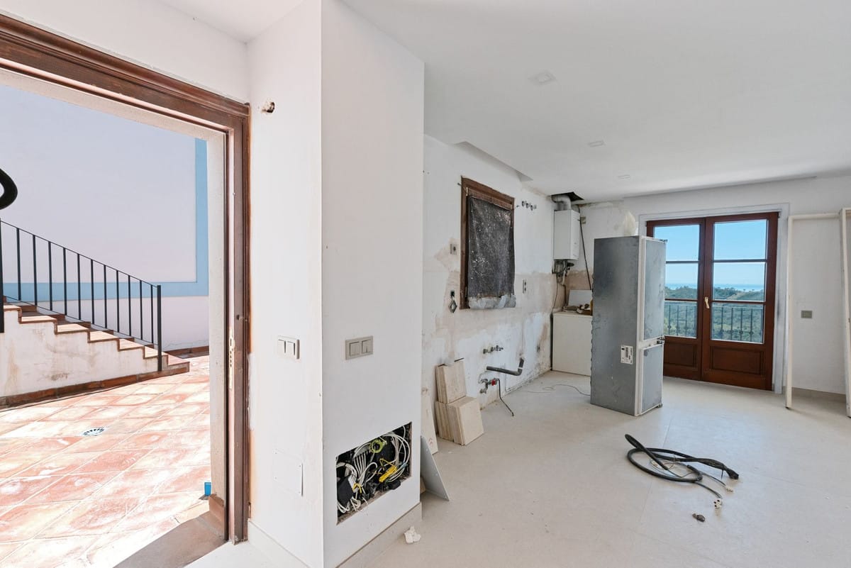 4 bedroom Villa For Sale