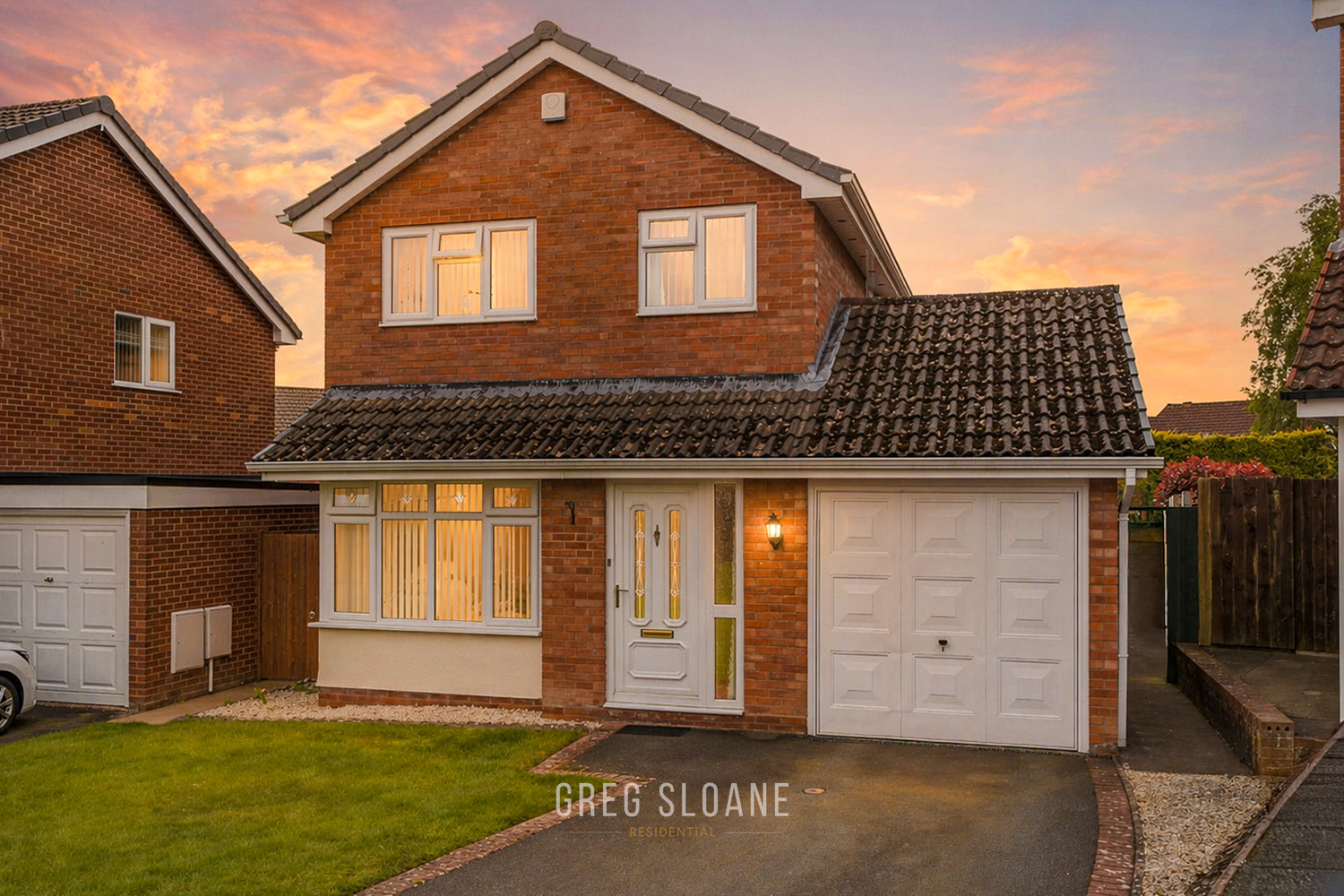 4 bedroom Detached house Under Offer
