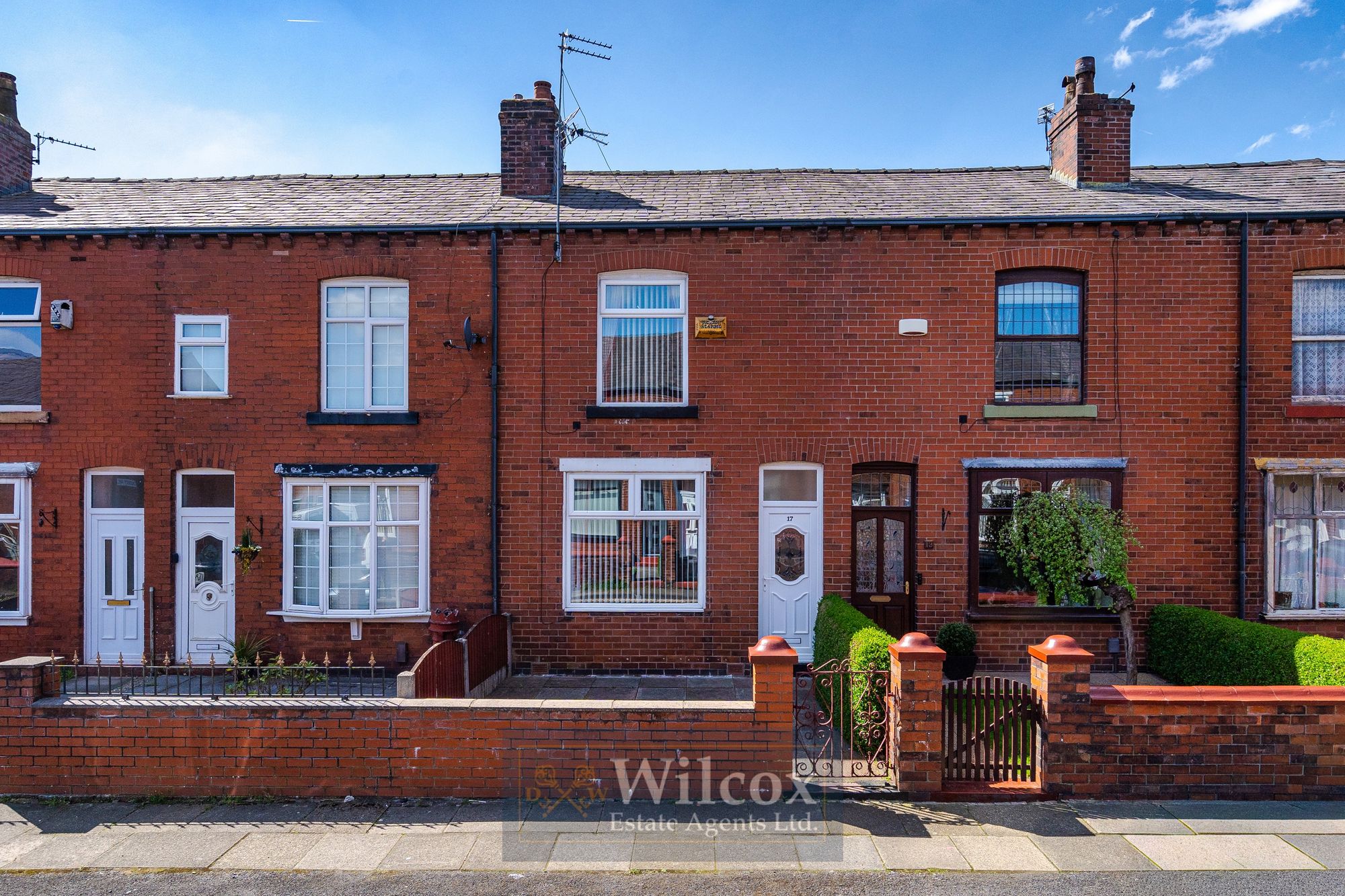 2 bedroom Terraced House Under Offer