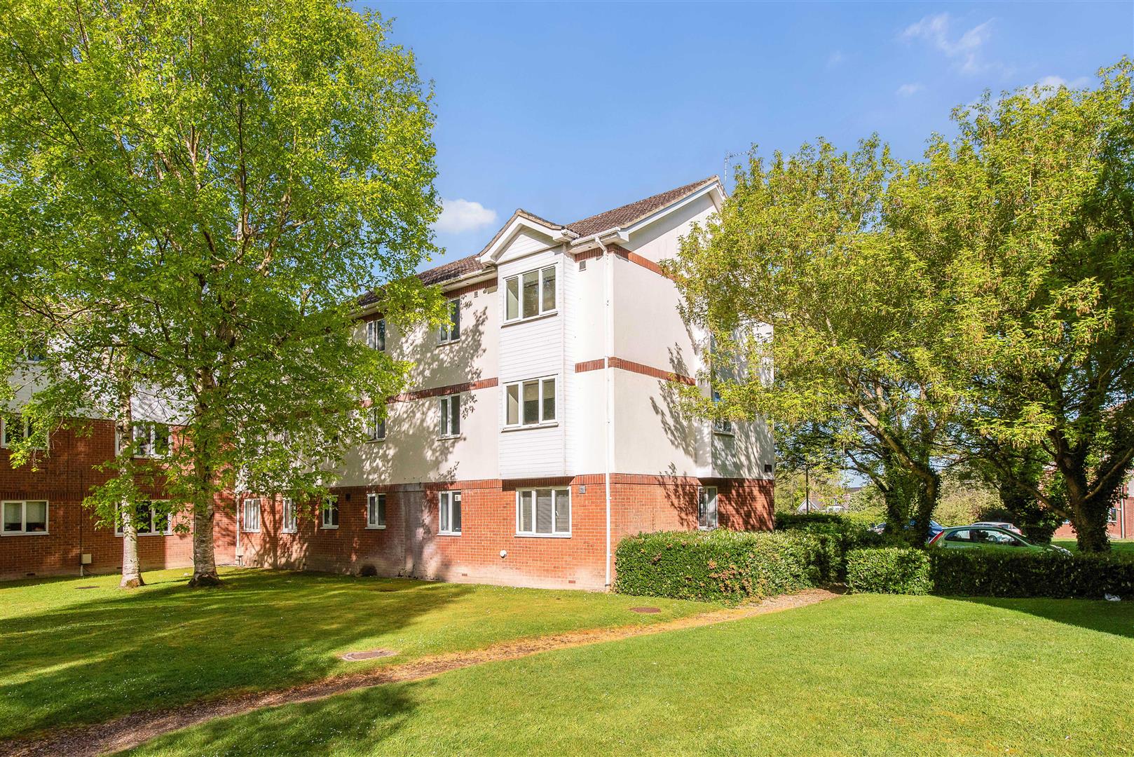 1 bedroom Flat Under Offer