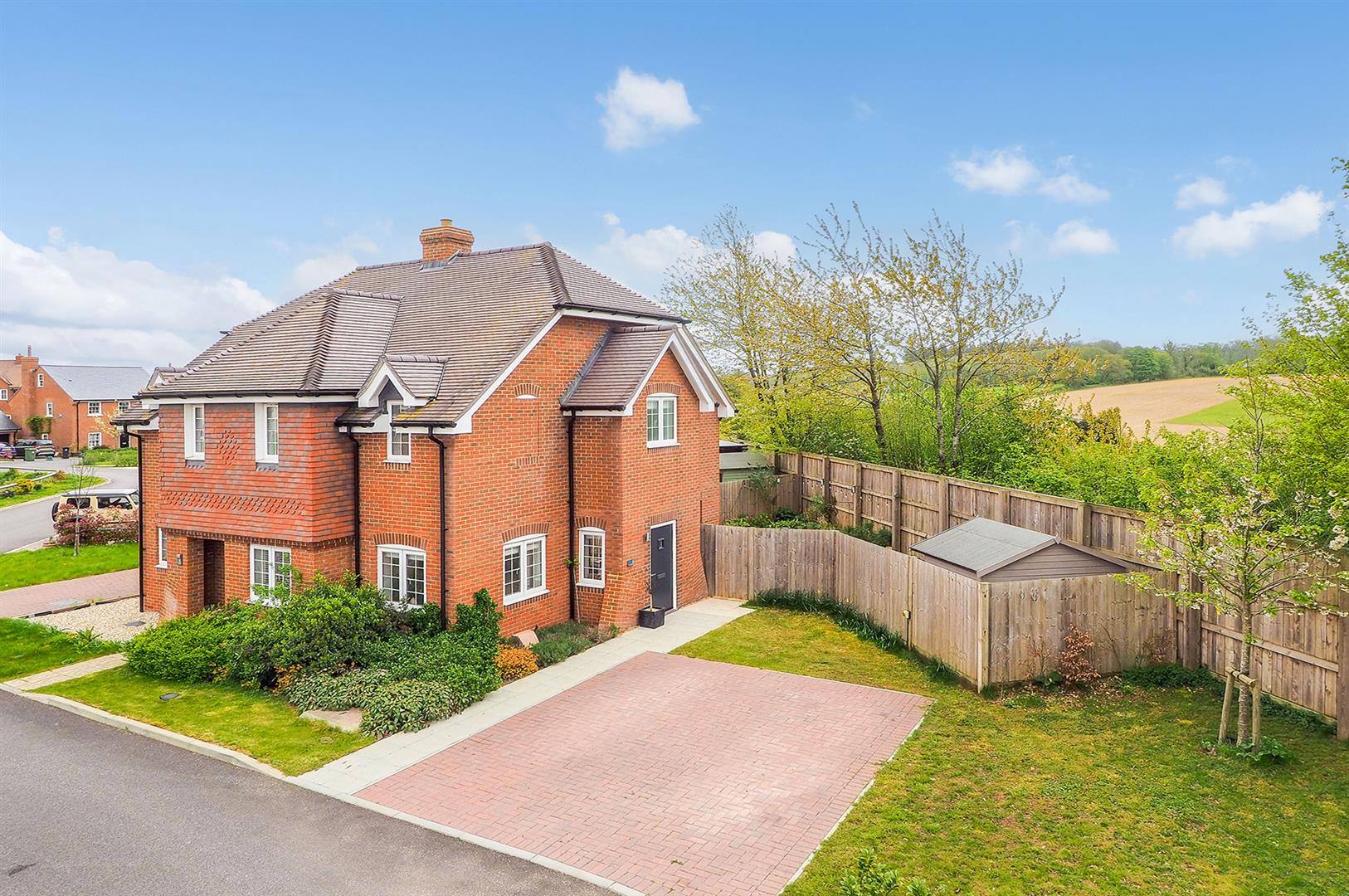 2 bedroom Semi-detached house For Sale