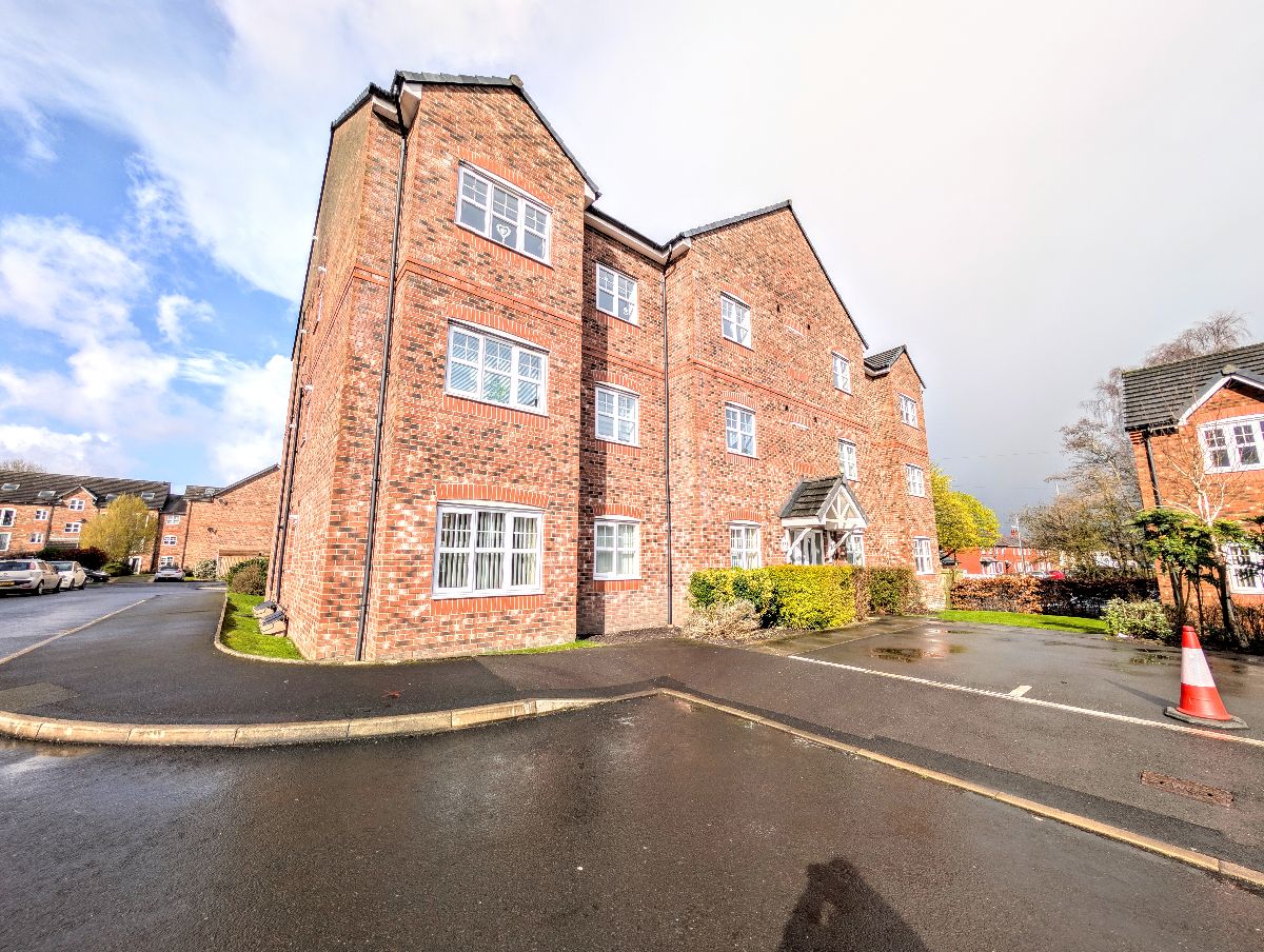 2 bedroom Apartment Under Offer