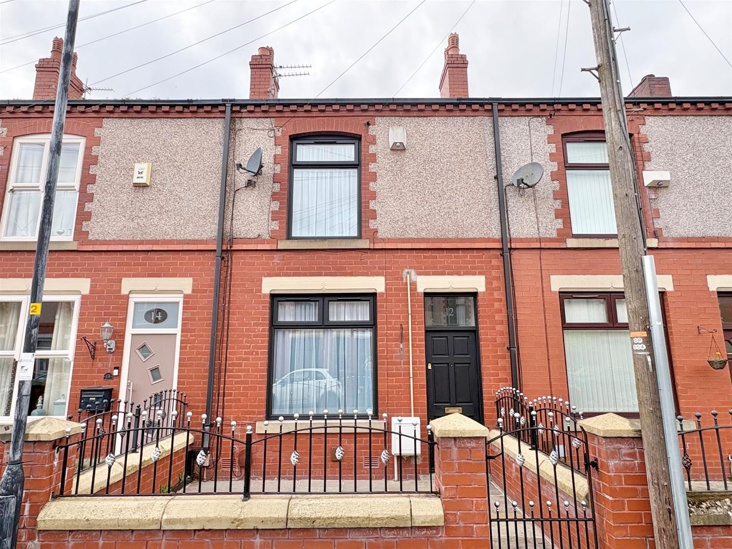 2 bedroom Terraced House Under Offer