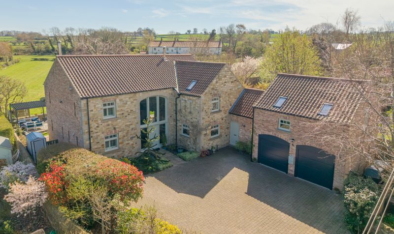5 bedroom Property Under Offer