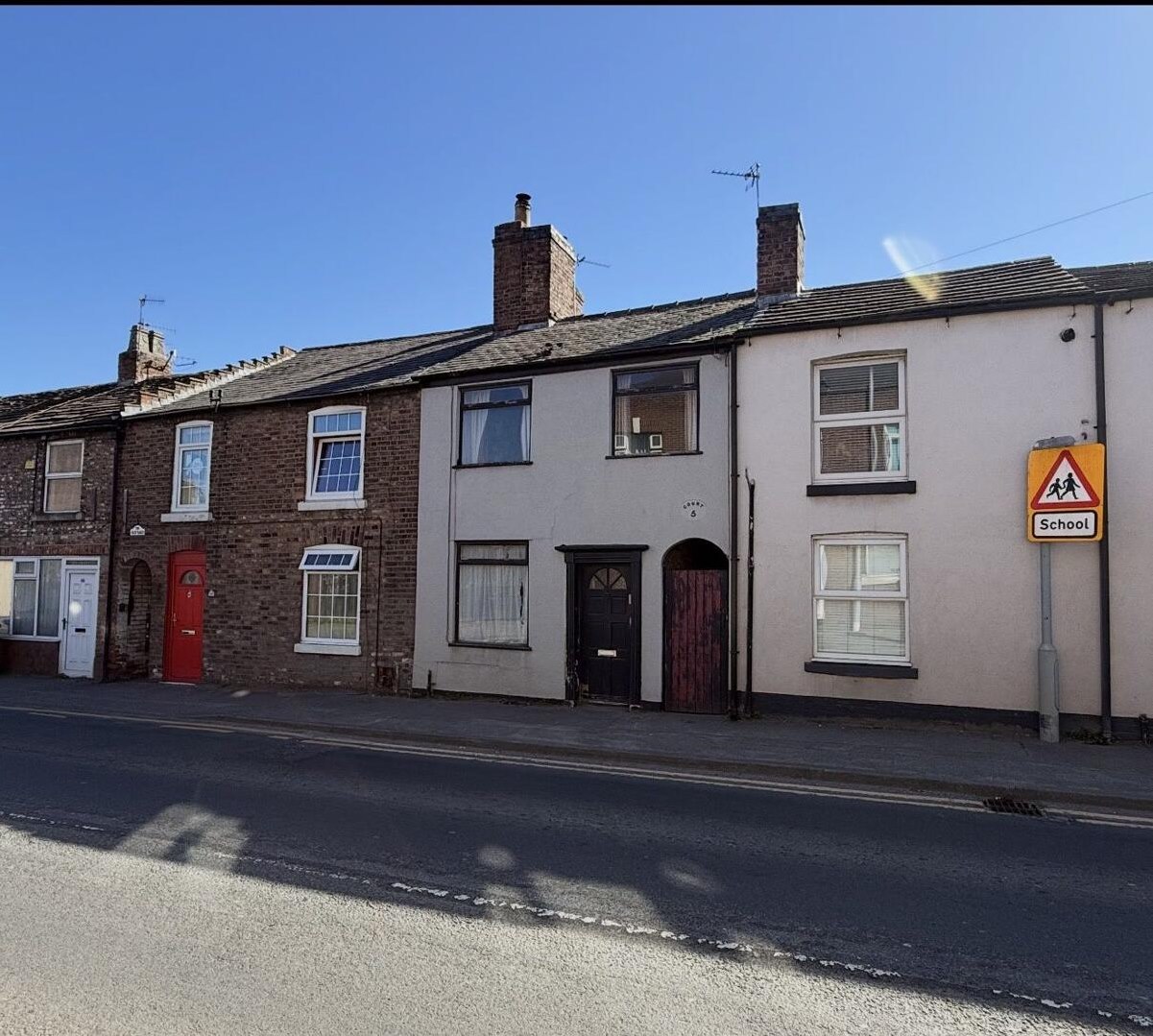 2 bedroom Terraced House Under Offer