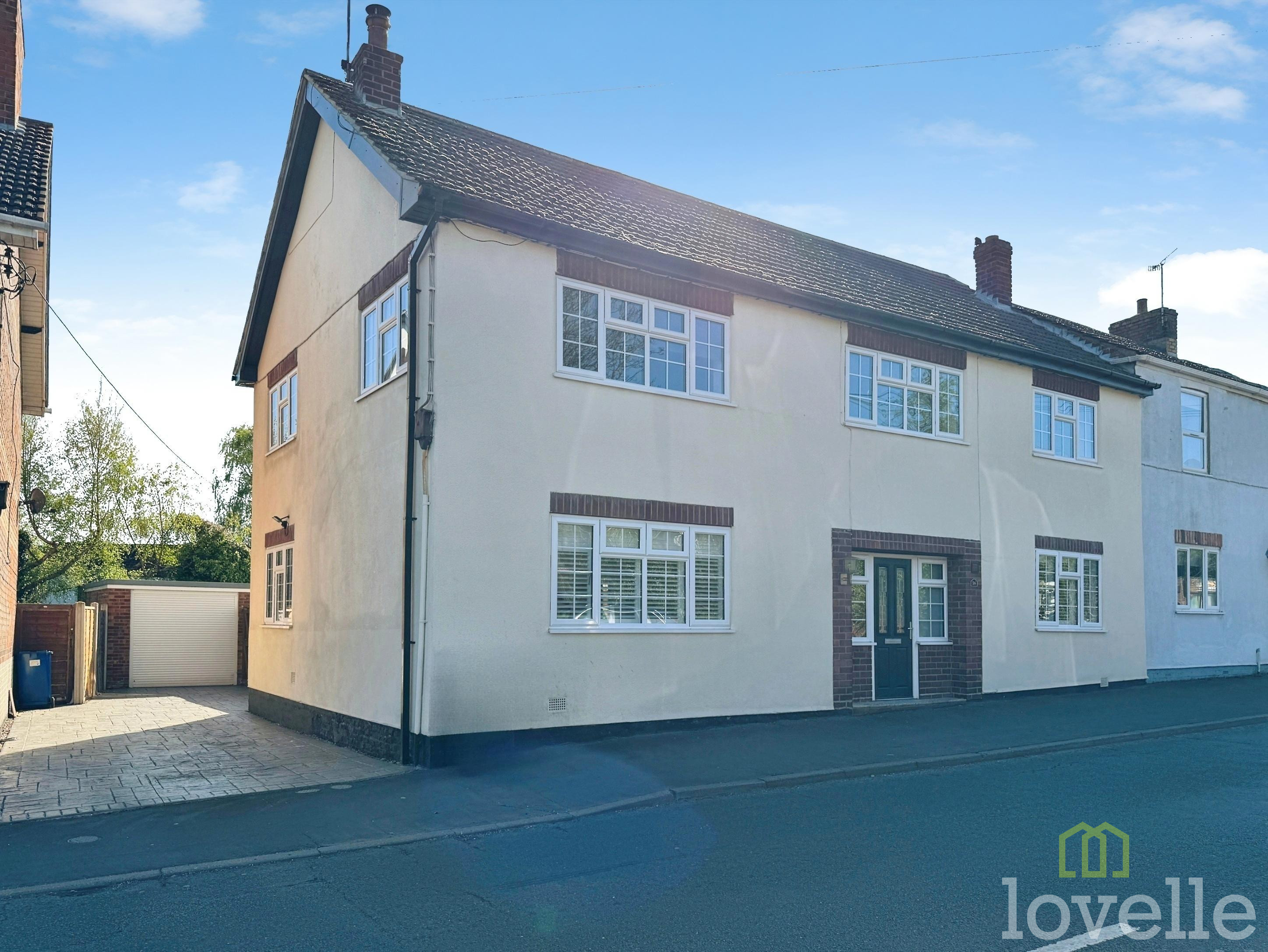 4 bedroom Semi-detached house For Sale