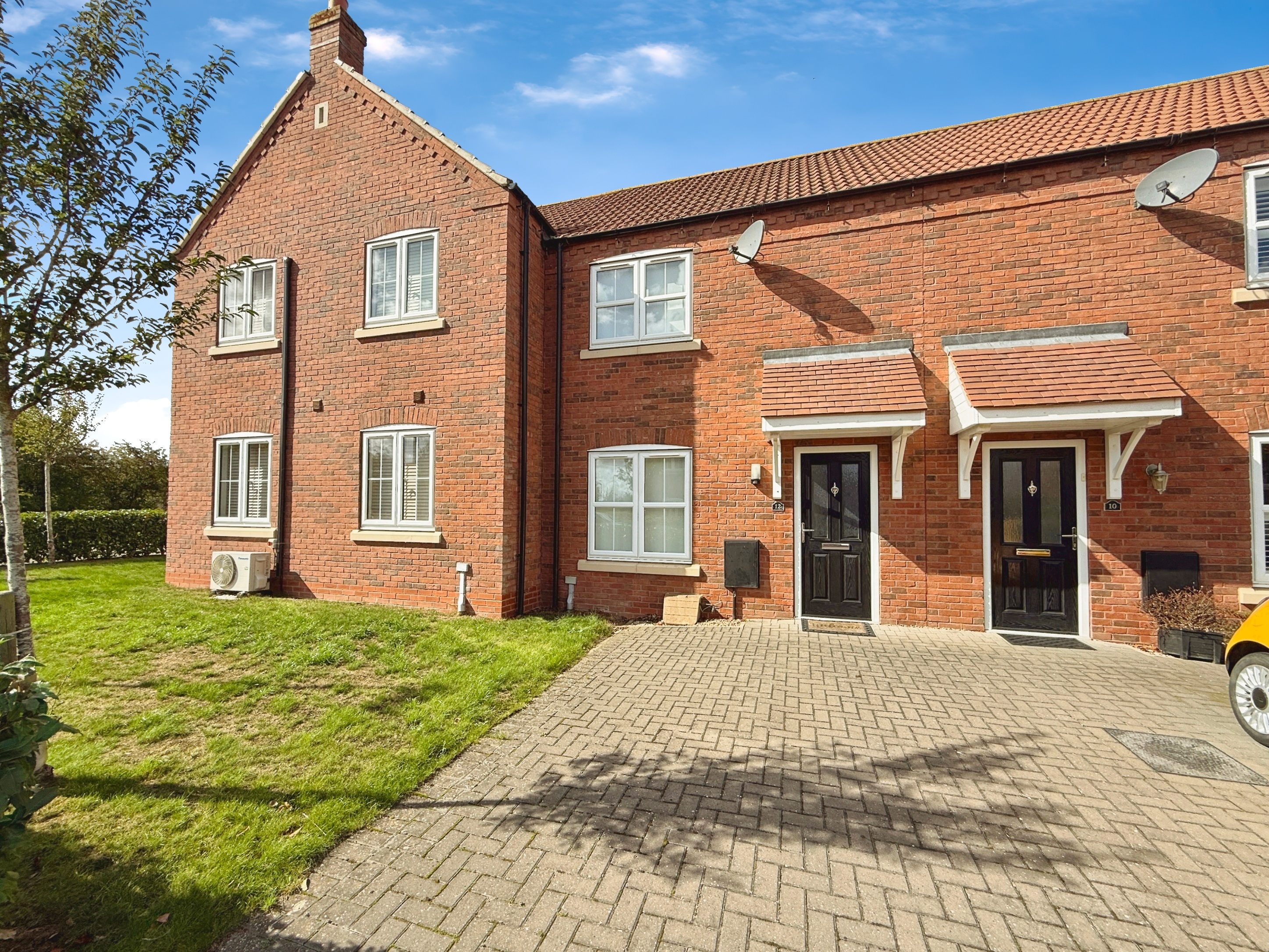 2 bedroom Terraced House Under Offer