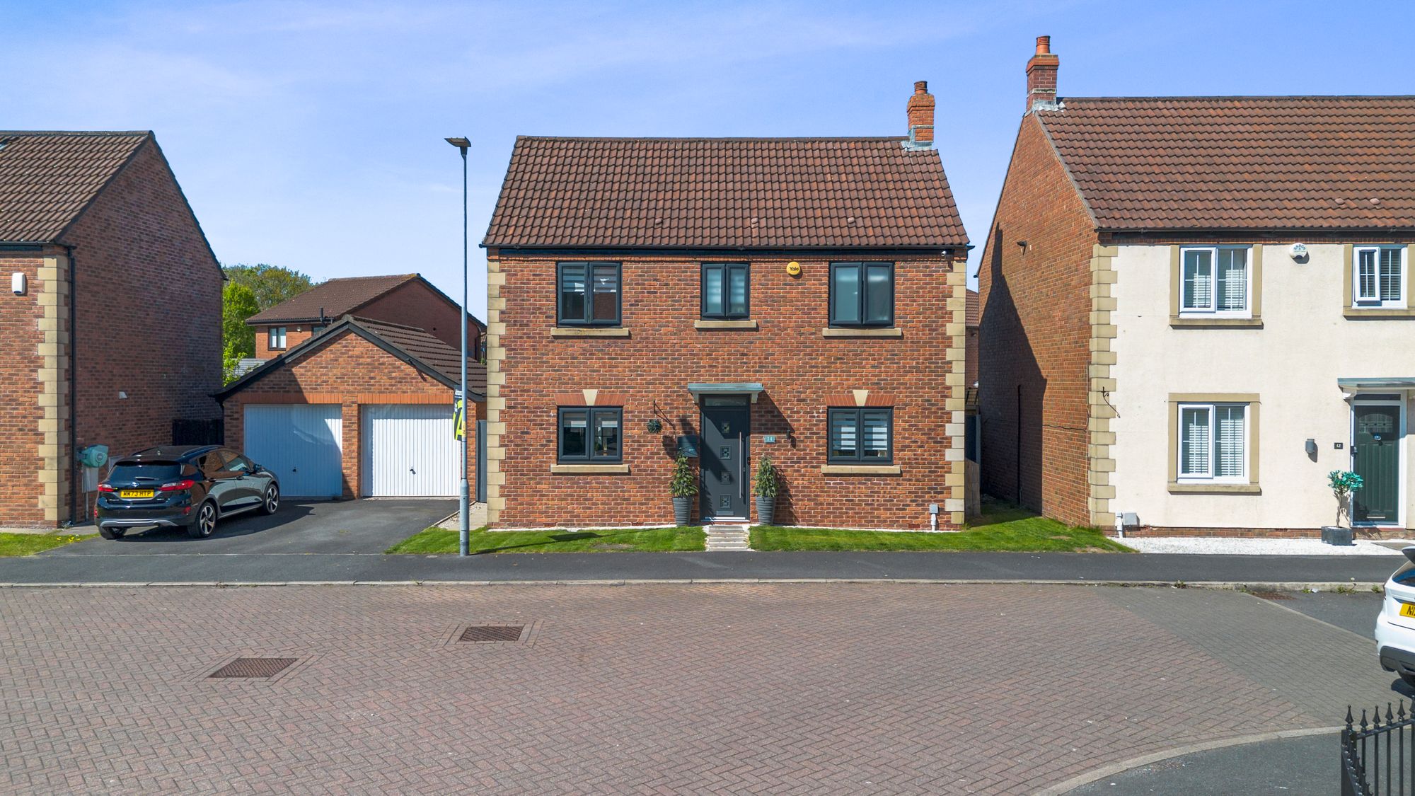3 bedroom Detached house For Sale