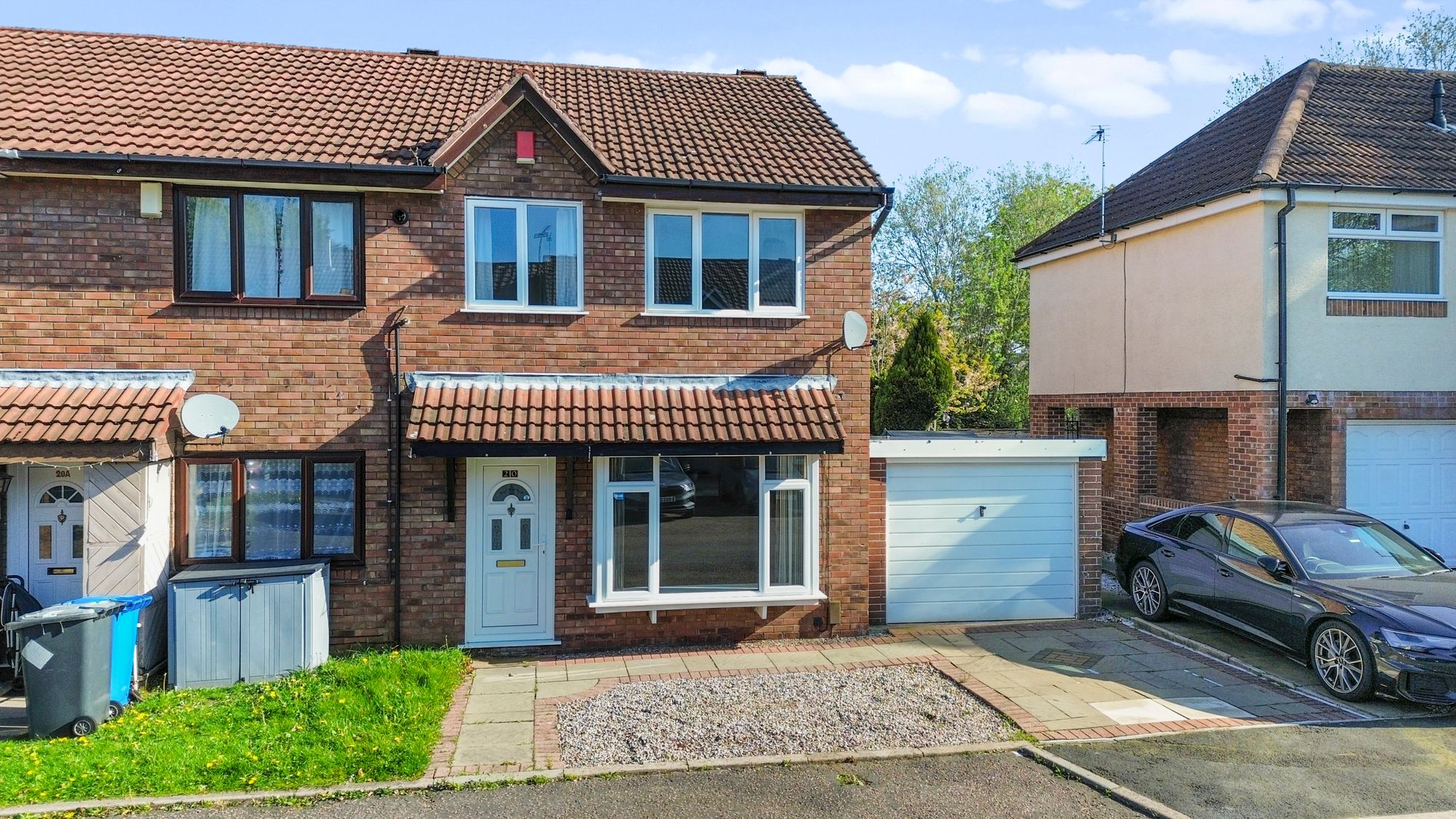 3 bedroom Semi-detached house For Sale