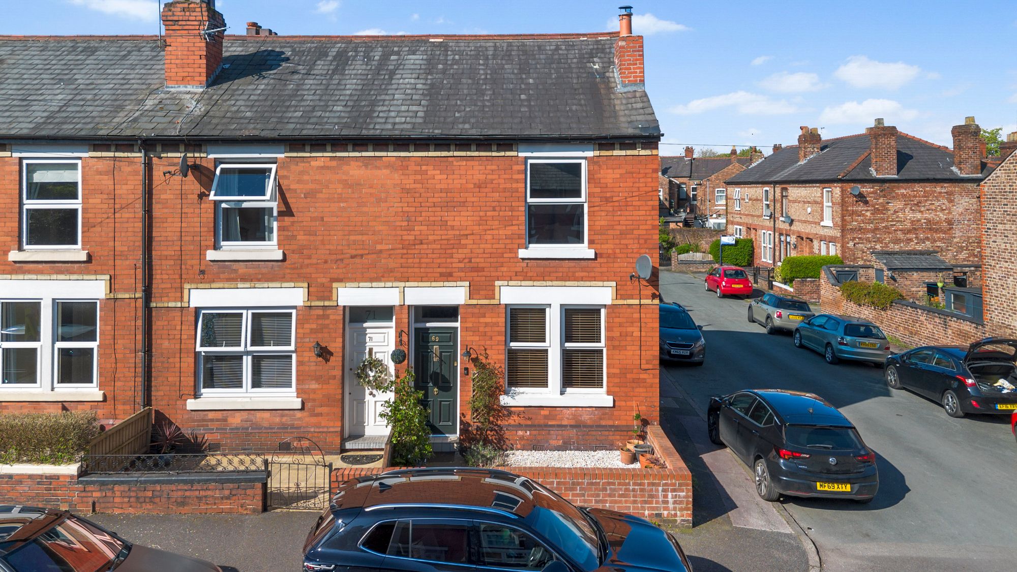 2 bedroom Terraced House Under Offer