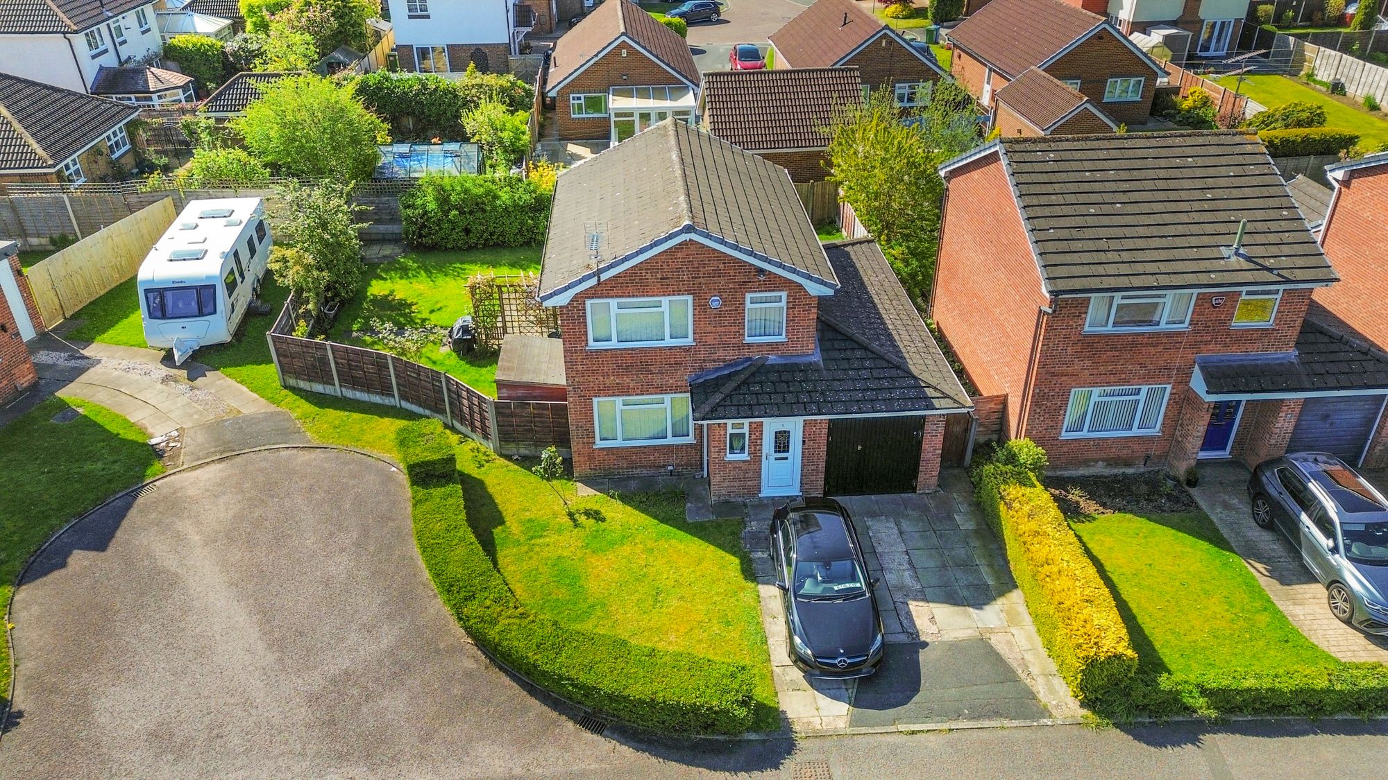 3 bedroom Detached house Under Offer