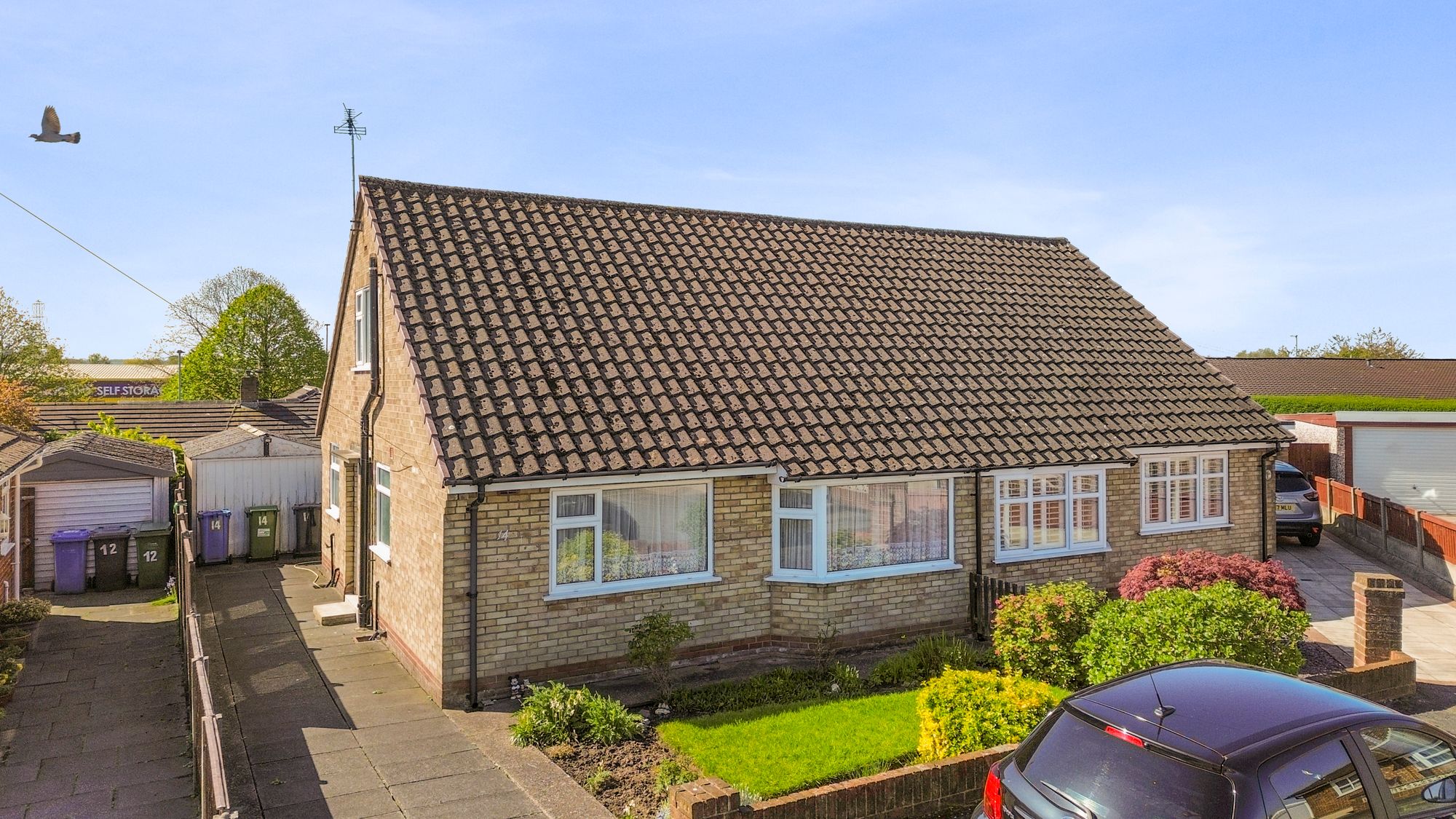 3 bedroom Semi-detached house For Sale