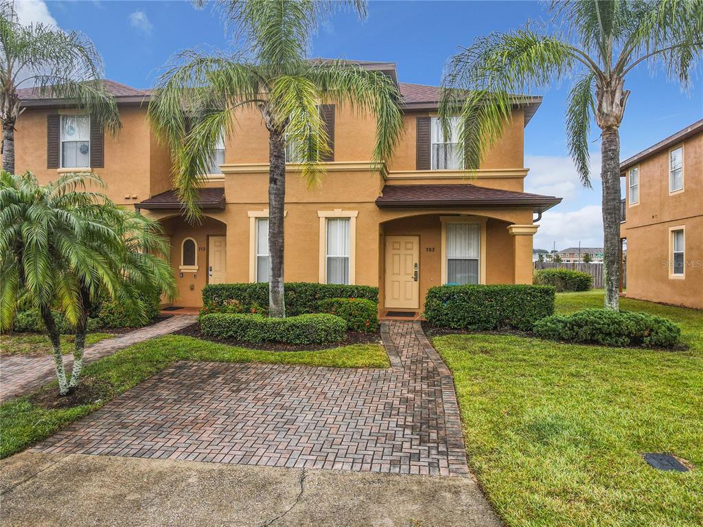 4 bedroom Town house For Sale