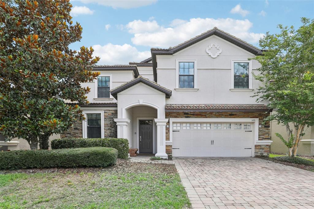 8 bedroom Detached house For Sale