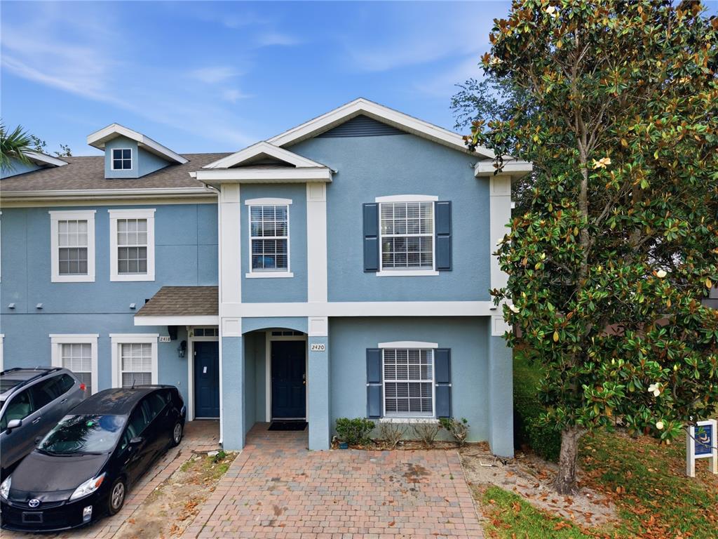 5 bedroom Town house For Sale
